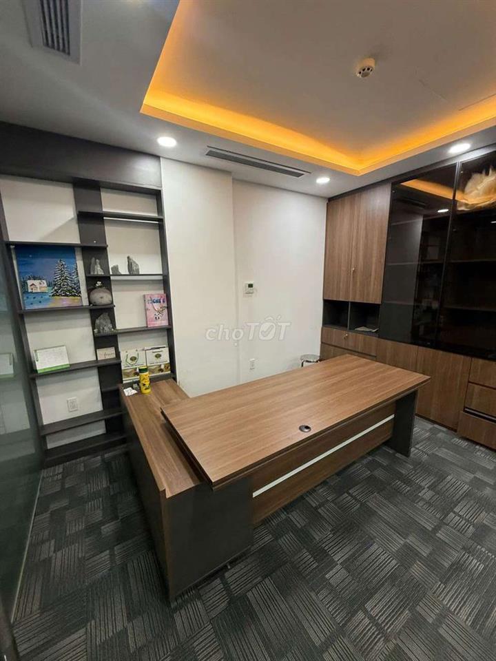cần cho thuê nhà P12 QTân Bình.DT  8x17 .1 trệt 1 hầm 4 lầu giá 125 tr