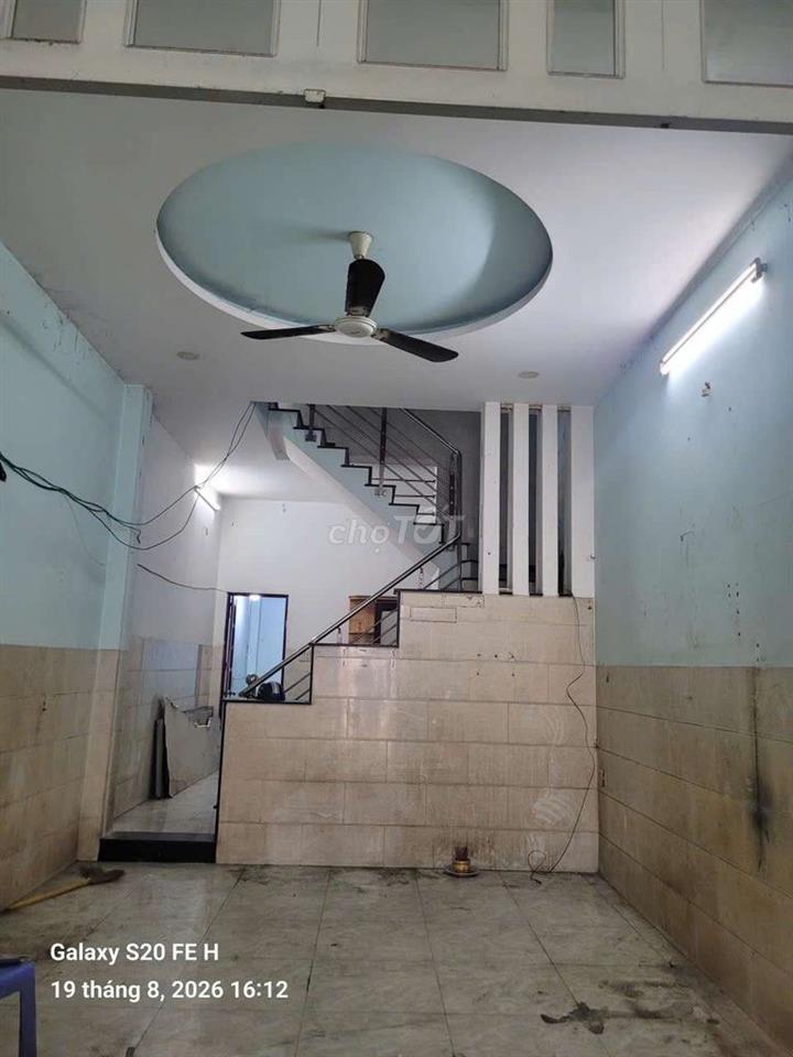 cần cho thuê nhà 1Xẹt NVQ .DT 4 x20 .1 trệt 1Lầu 2PN 2Ws giá 9 triệu