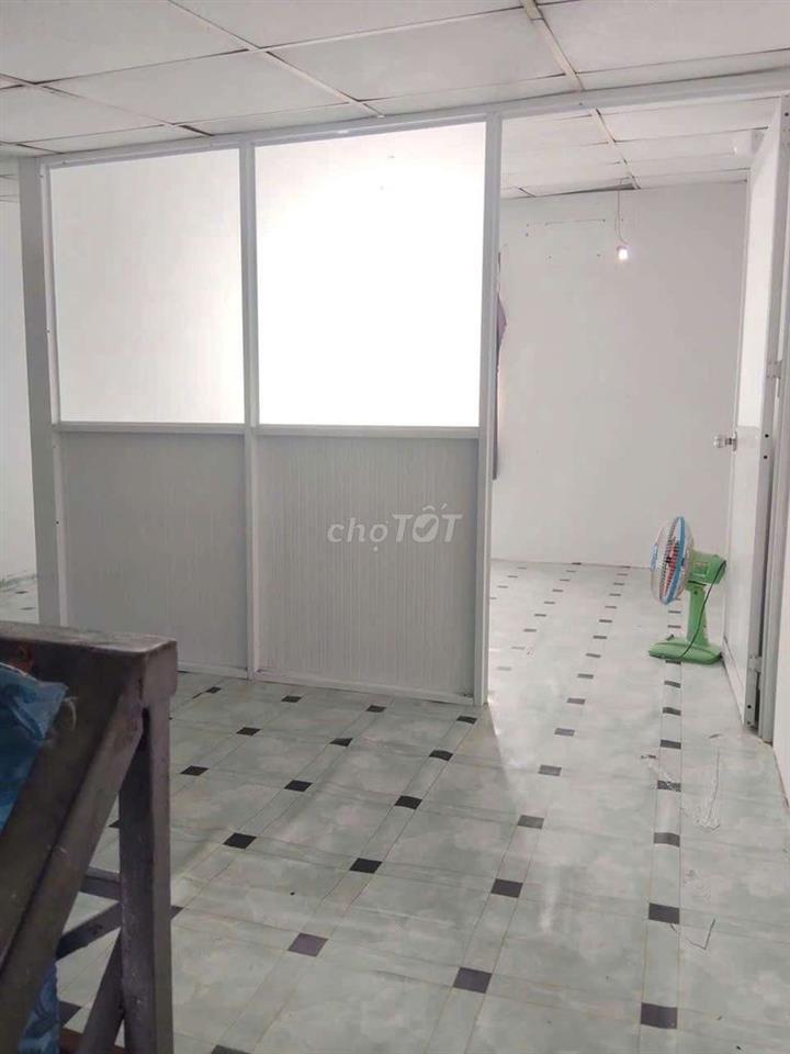 cần cho thuê nhà mặt tiền TTN 11.chợ Lạc quan.DT 4x20 gác lửng 7 triệu