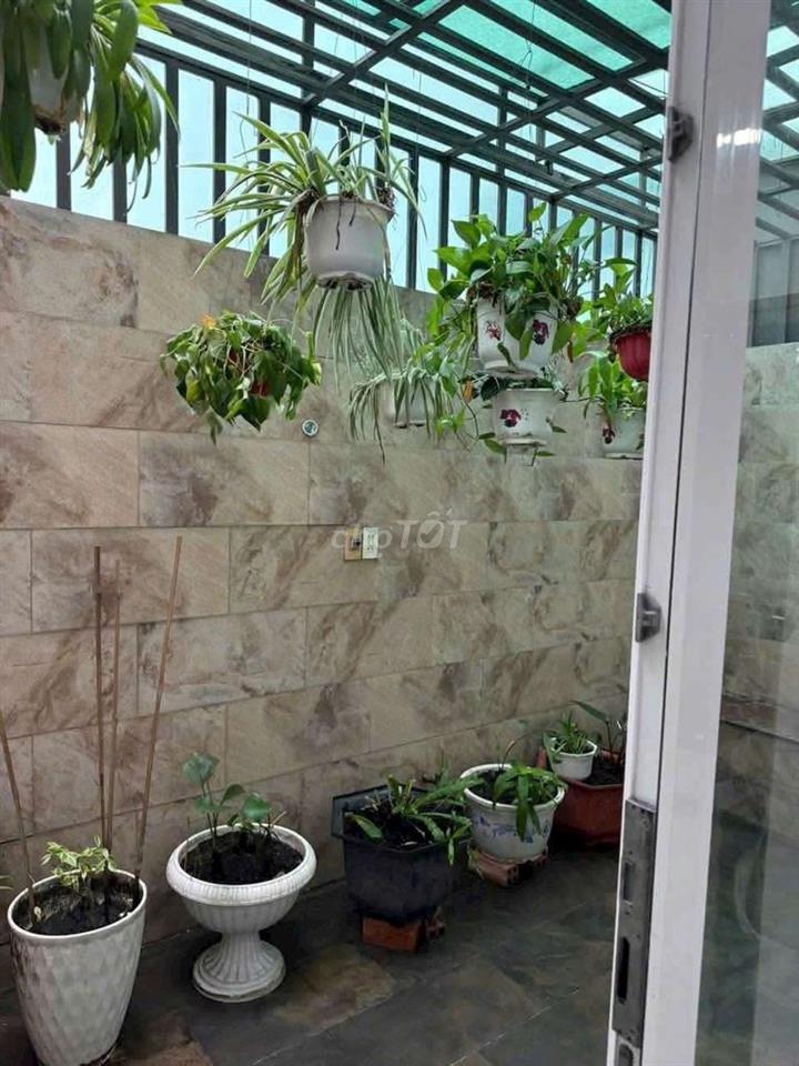 cần cho thuê nhà P .ĐHT khu an sương .DT 4.5 x20 .1 trệt 2 Lầu 4PN 4WS