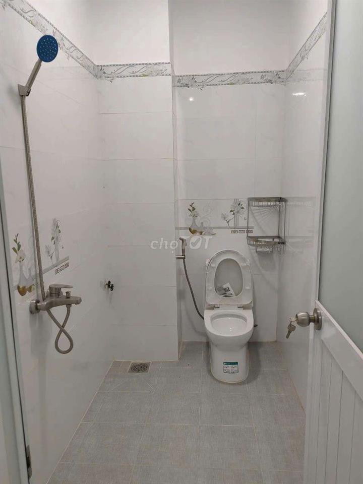 cần cho thuề nhà PTTN gần Dương Thị Giang DT 5x22 .1 trệt 2Lầu 3PN 3WS