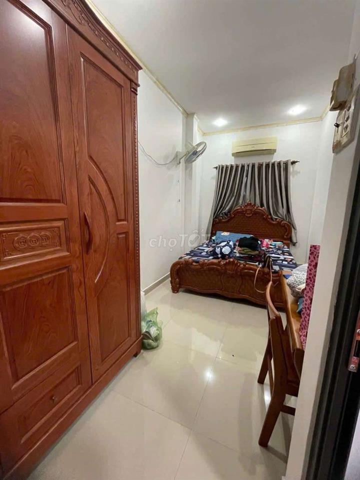 cần cho thuê nhà  gần chợ cây sộp dân cư An sương.DT 5 x22 1 trệt 2lầu