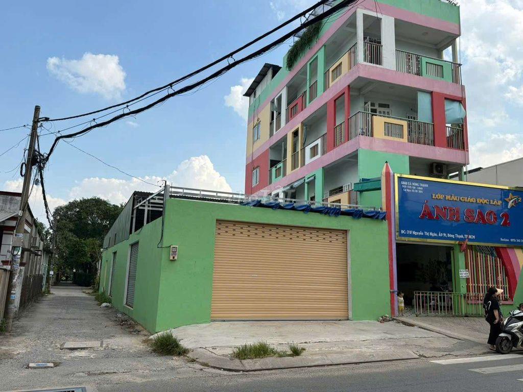cần cho thuê  mặt bằng kho xương Hóc Môn.DT 8 x18 .2 mặt tiền giá 10tr