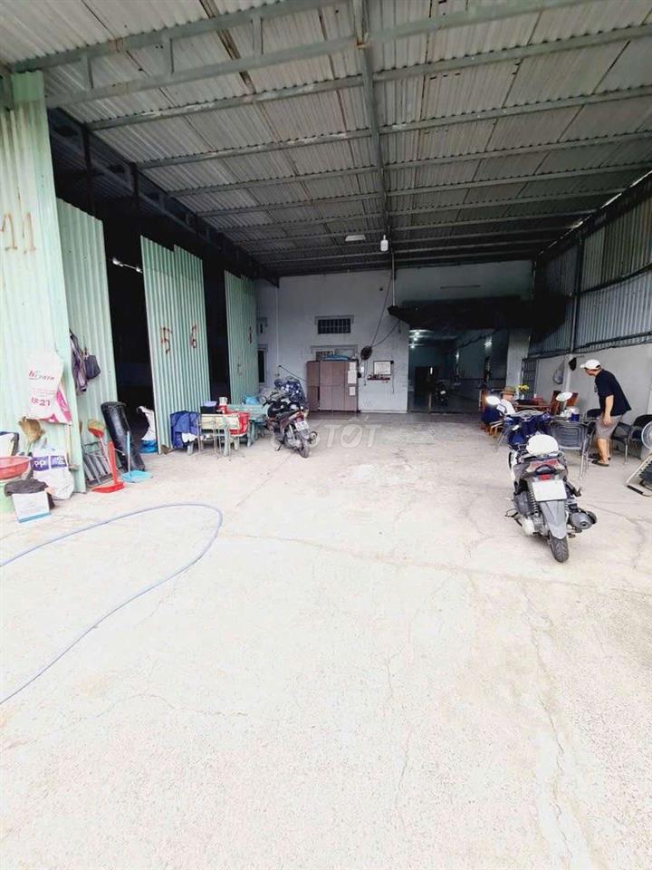cần cho thuê kho xưởng 1 xẹt đặng phúc vịnh. DT 800m gác lửng 35 triệu