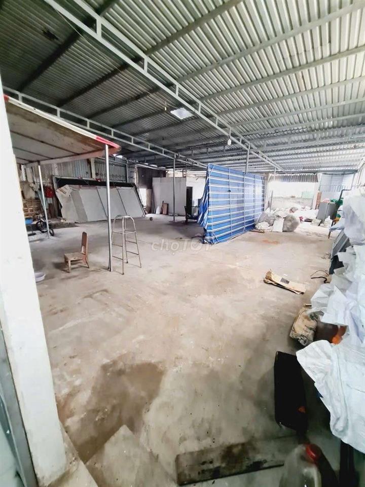 cần cho thuê kho xưởng 1 xẹt đặng phúc vịnh. DT 800m gác lửng 35 triệu
