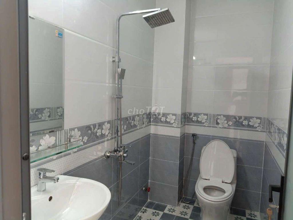Cho thuê nhà khu An Sương.DT 4x20 .1 trệt 1Lửng 2Lầu 4PN 5WS giá 15tr