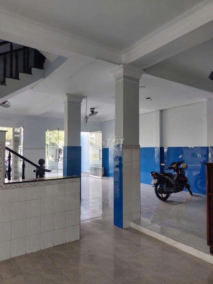 cho thuênhà PĐHT.khu An sương .DT 8 x18 .1 trệt 2 lầu 6PN 7WS giá 25tr