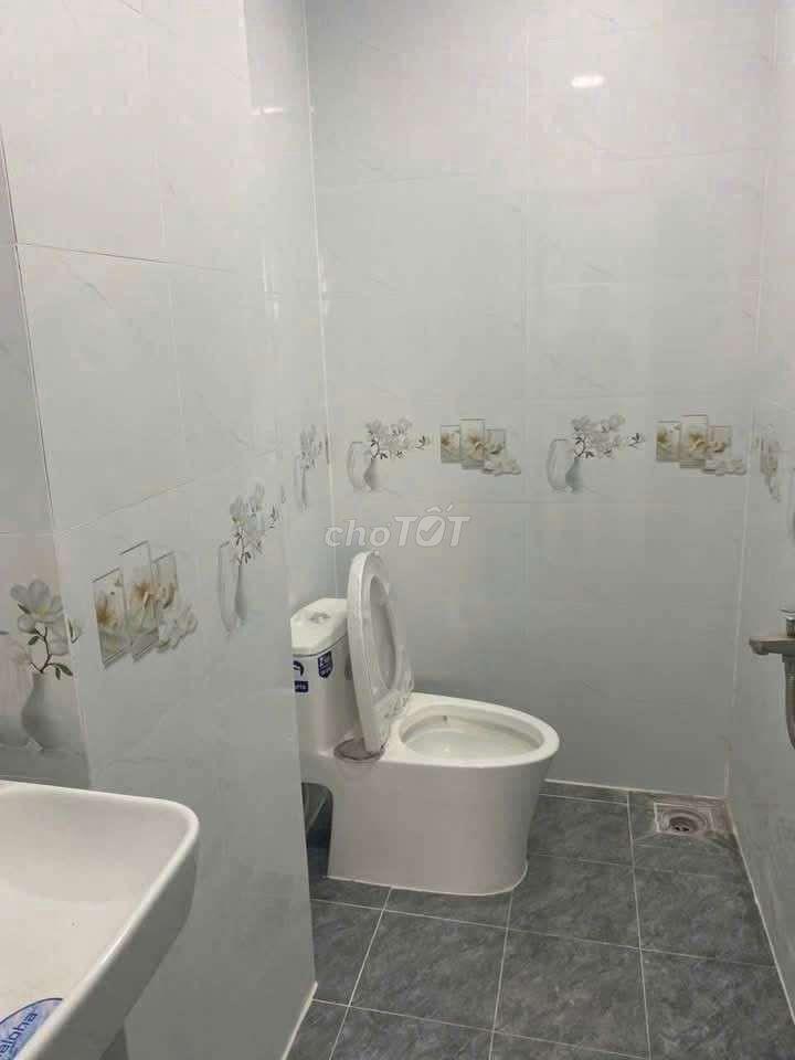 cần cho thuê nhà PTTN đường PVH DT 5x18 1 trệt 2 Lầu 4PN.3WS giá 13 tr