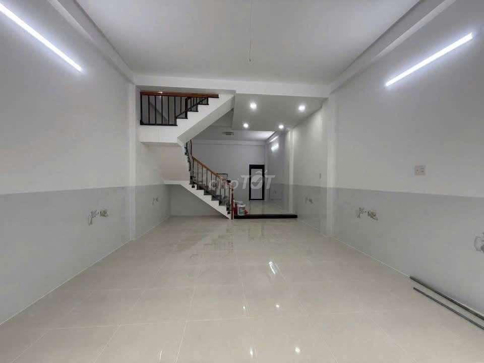 cần cho thuê nhà PTTN đường PVH DT 5x18 1 trệt 2 Lầu 4PN.3WS giá 13 tr