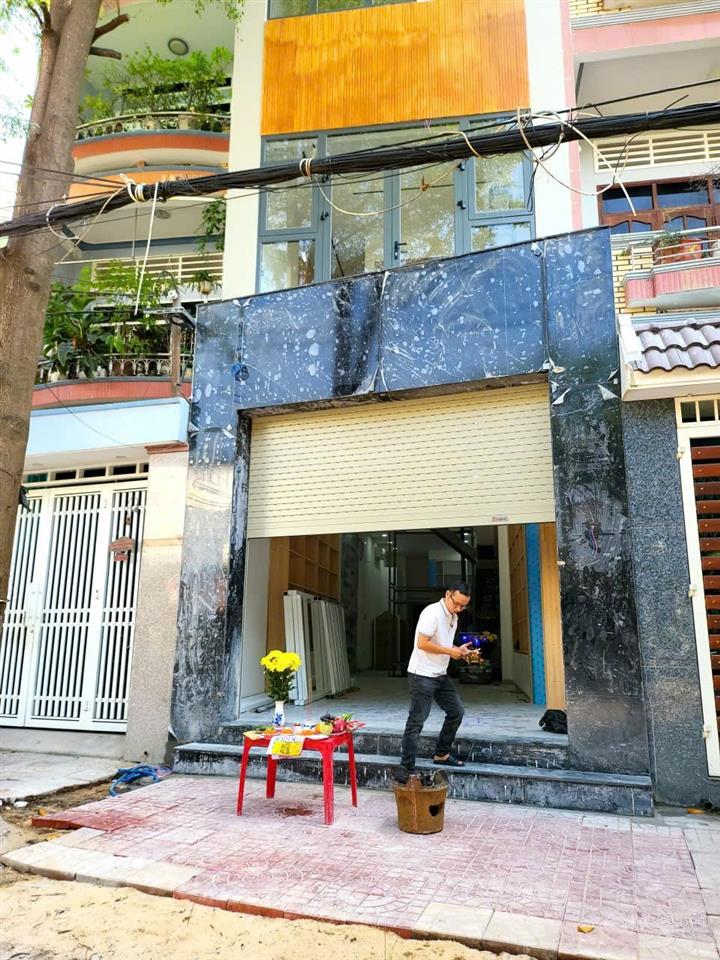 Bán nhà mặt phố tôn đức thắng, 12,9 tỷ, 80m2, giá tốt bao đẹp