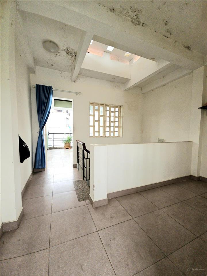 Bán nhà mặt tiền kinh doanh khánh hội giao mặt tiền đường số q4 đúc 4 tấm có 11.7 tỷ