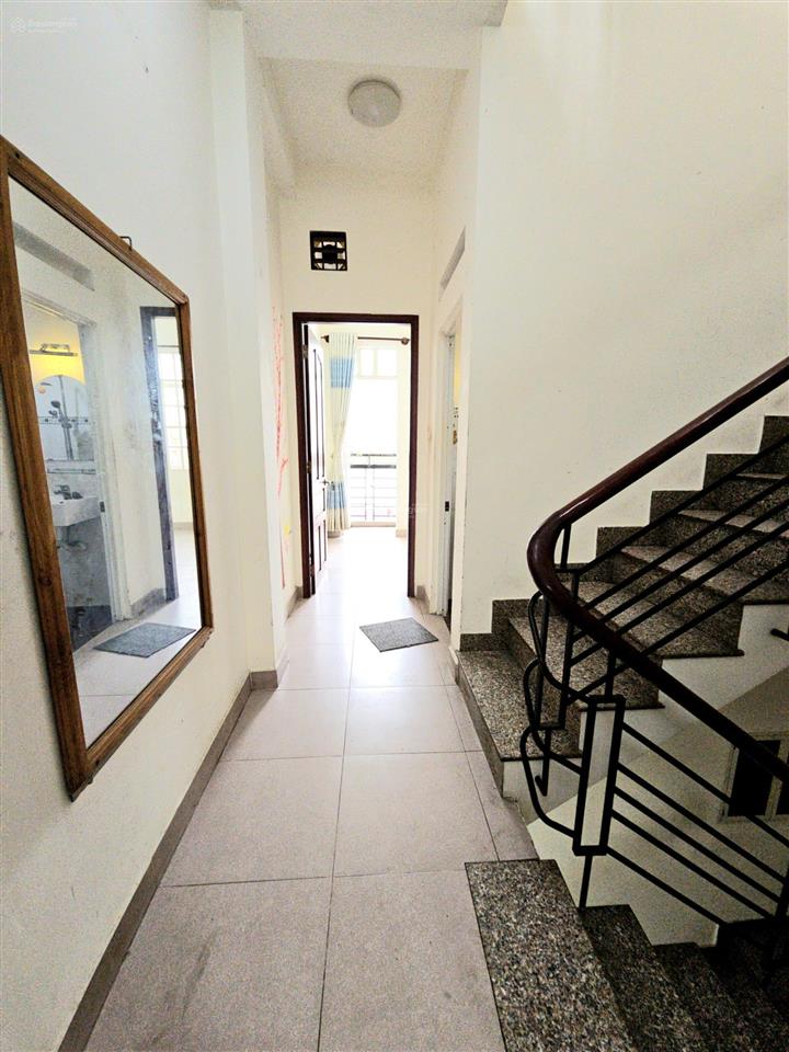 Bán nhà mặt tiền kinh doanh khánh hội giao mặt tiền đường số q4 đúc 4 tấm có 11.7 tỷ