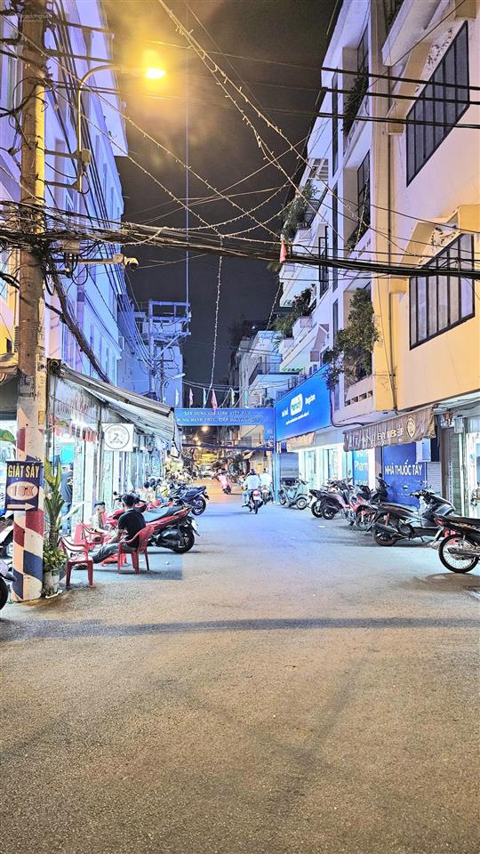 Bán nhà mặt tiền kinh doanh tân vĩnh quận 4 có 11 tỷ có dòng tiền đúc 5 tấm