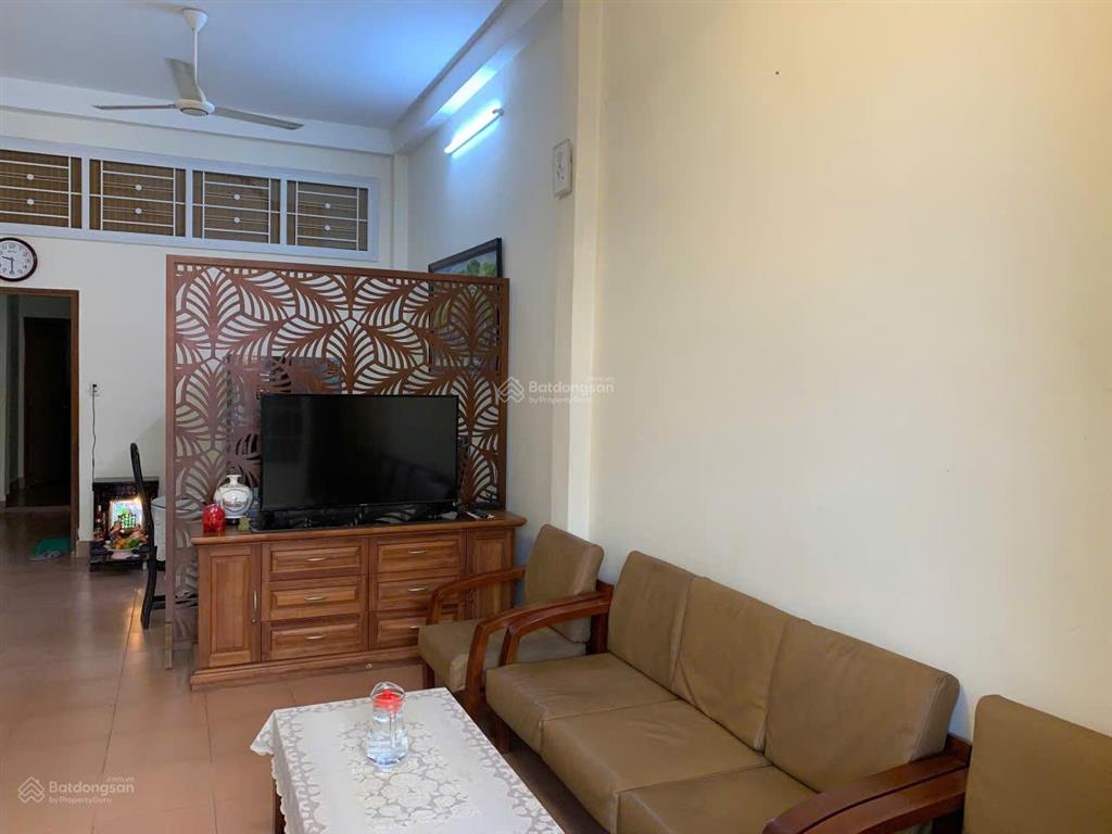 Bán nhà mặt tiền trung tâm q4 cạnh q1 ngang 4.2m dài 26m  đúc bê tông