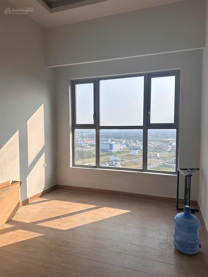 Chính chủ gửi bán căn hộ 3pn celesta rise view hồ bơi htcb