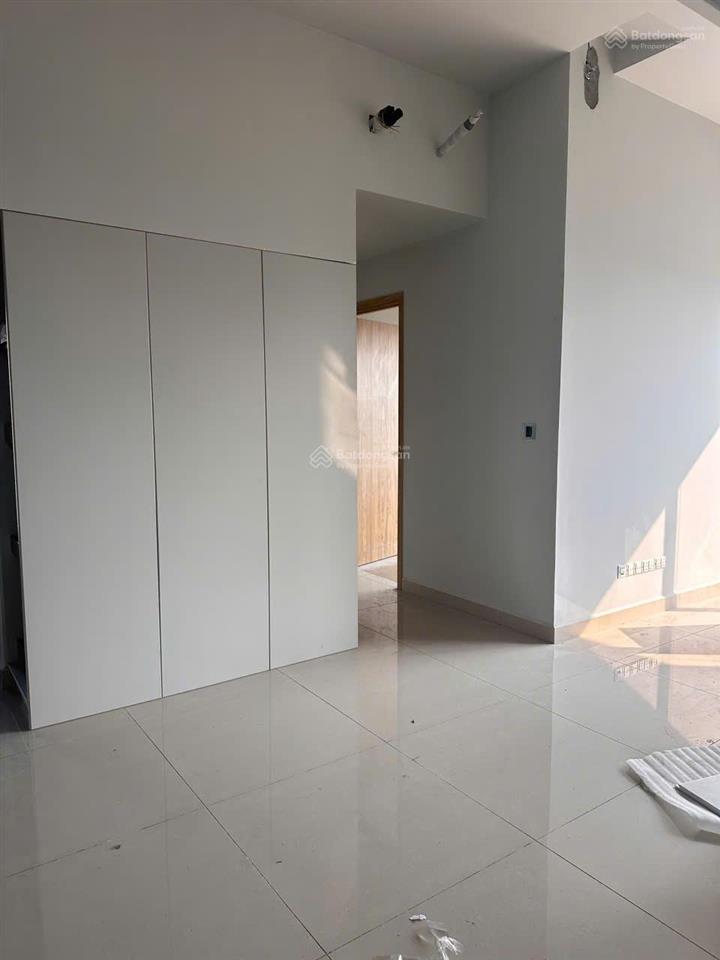 Chính chủ gửi bán căn hộ 3pn celesta rise view hồ bơi htcb