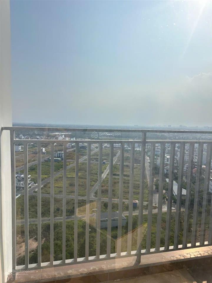 Chính chủ gửi bán căn hộ 3pn celesta rise view hồ bơi htcb