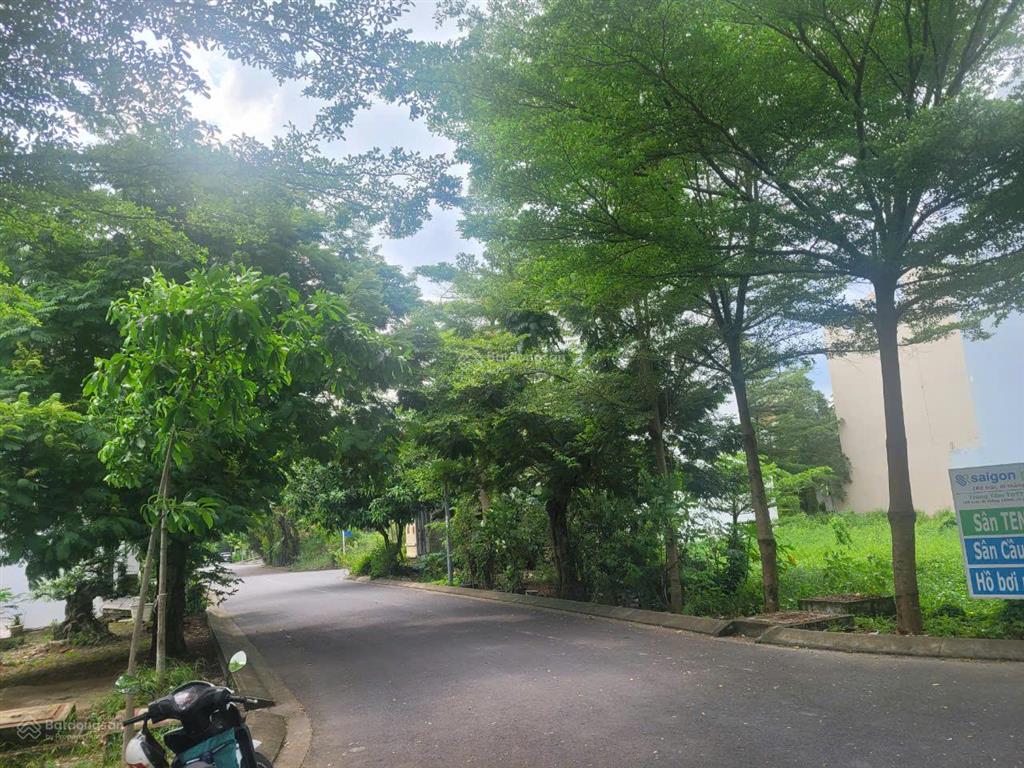 Chính chủ gửi bán lô đất biệt thự view sông công viên kdc conic ( giá 61tr/m2 sổ đỏ cá nhân)