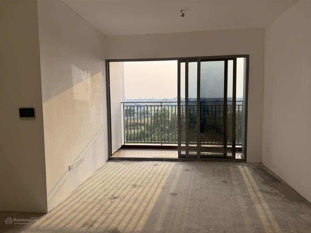 Chính chủ gửi bán căn góc 3pn diện tích lớn view hồ bơi nội khu siêu thoáng  cc celesta rise