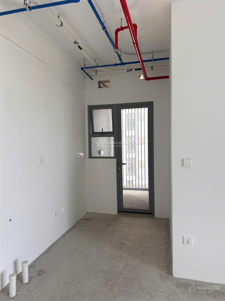 Chính chủ gửi bán căn góc 3pn diện tích lớn view hồ bơi nội khu siêu thoáng  cc celesta rise