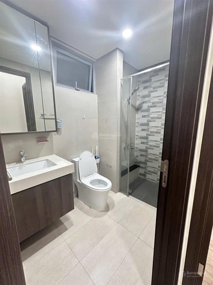 Cho thuê celesta rise 2pn 2wc, dt 80m2, full nội thất, tiện ích cao cấp  giá giảm sâu!