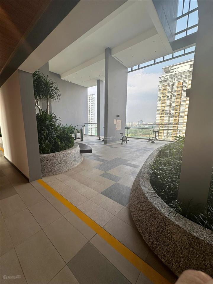 Chính chủ gửi bán căn hộ 3pn tầng sân vườn celesta rise keppel land