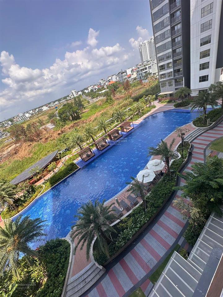 Chính chủ gửi bán căn hộ celesta rise căn góc 106m2 view hồ bơi giá tốt
