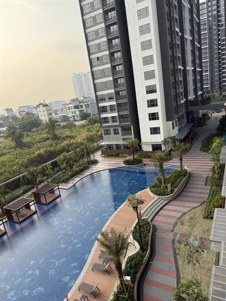 Chính chủ gửi bán căn hộ celesta rise căn góc 106m2 view hồ bơi giá tốt