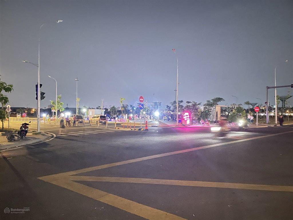 Chính chủ bán đất mặt tiền đường 30m, phường tân thới nhất, tphcm, 0862 834 ***