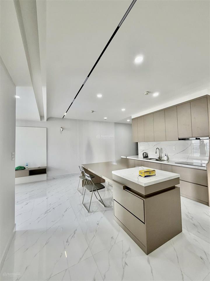 Bán căn hộ 3pn saigon south 95m2 | nhà đẹp giá 8,2 tỷ  có sổ hồng