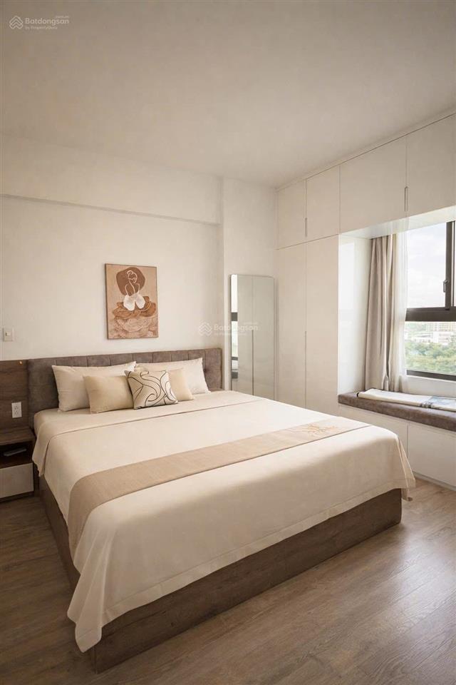 Chỉ 6,4 tỷ  bán căn hộ saigon south view sông 75m  có sổ có ô xe  lk phú mỹ hưng  hđt 18tr