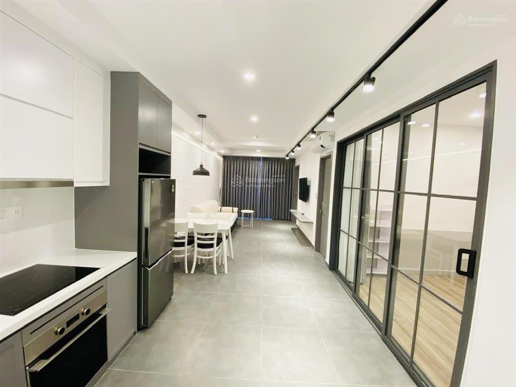 Giá 6 tỷ  nhà nội thất cao cấp  bán nhanh saigon south  2pn  có sổ  view mát mẻ  lk pmh, q1