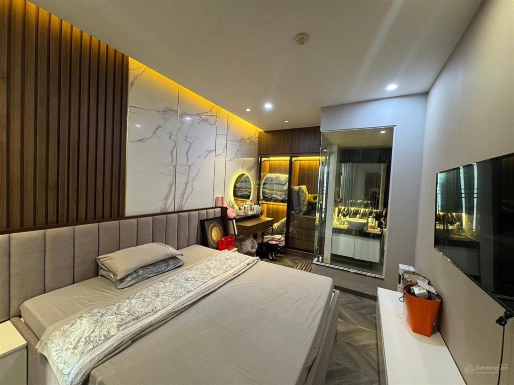 Chỉ 5,390 tỷ bán gấp căn hộ sunrise riverside 70m 2pn2wc view hồ bơi full nội thất
