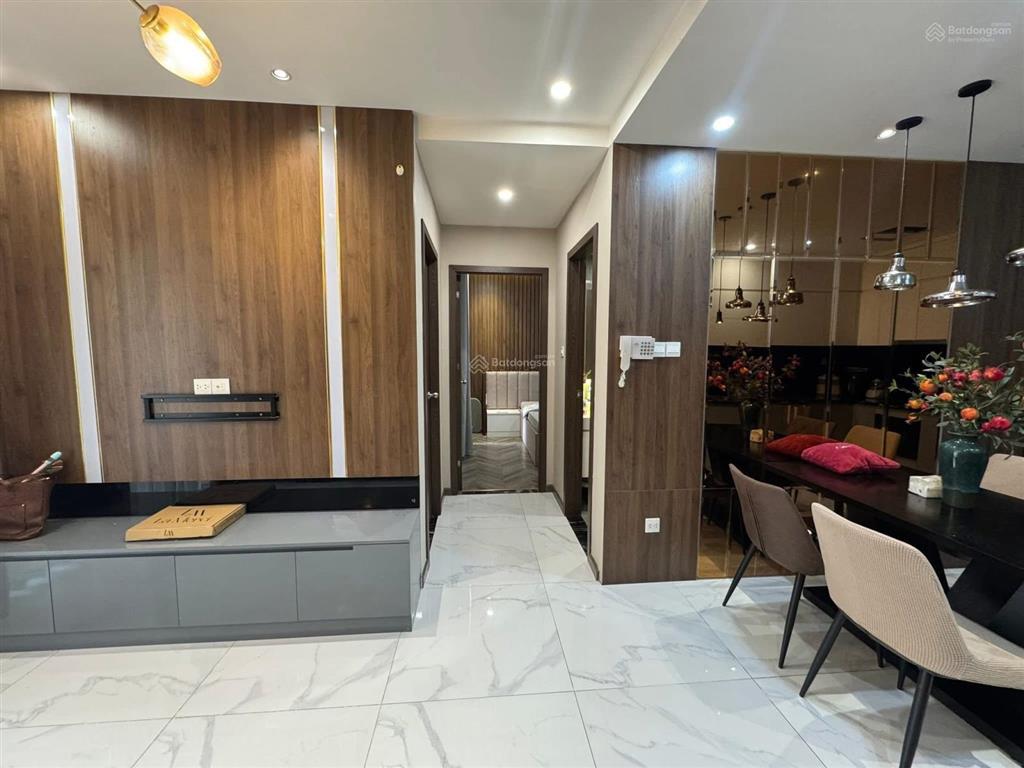 Chỉ 5,390 tỷ bán gấp căn hộ sunrise riverside 70m 2pn2wc view hồ bơi full nội thất