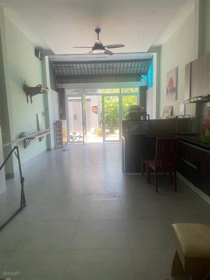 Cho thuê nhà nguyên căn đường số 6, phường long trường, giá 8 triệu/tháng
