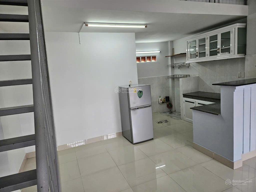 Cho thuê phòng đường 79, phường phú hữu, nay là phường long trường, giá 5,5 triệu/tháng