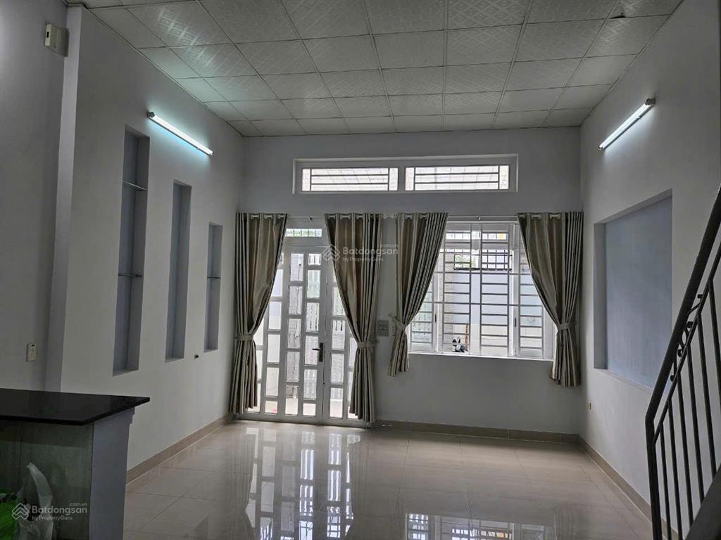 Cho thuê phòng đường 79, phường phú hữu, nay là phường long trường, giá 5,5 triệu/tháng
