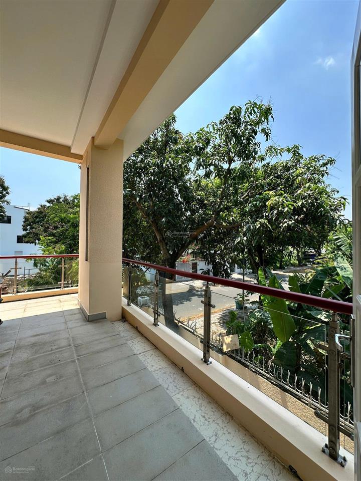 Cho thuê nhà biệt thự khu dân cư hưng phú 2, phường phước long, hồ chí minh. giá 32 triệu 1 tháng