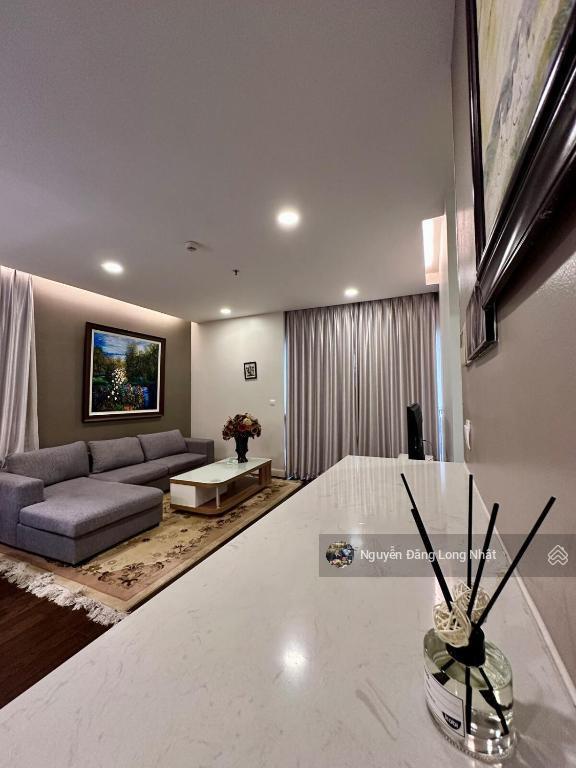 Hot! cho thuê căn góc view hồ đẹp ở lancaster núi trúc, 123m²  3pn full đồ giá tốt.  0367 867 ***