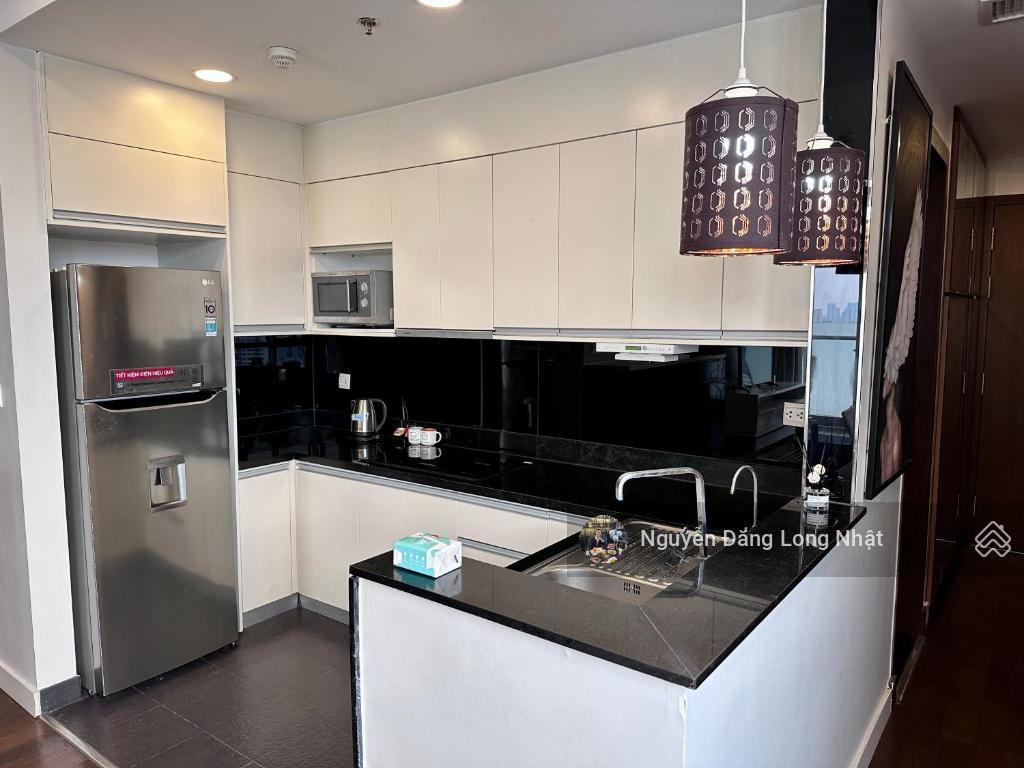 Hot! cho thuê căn góc view hồ đẹp ở lancaster núi trúc, 123m²  3pn full đồ giá tốt.  0367 867 ***