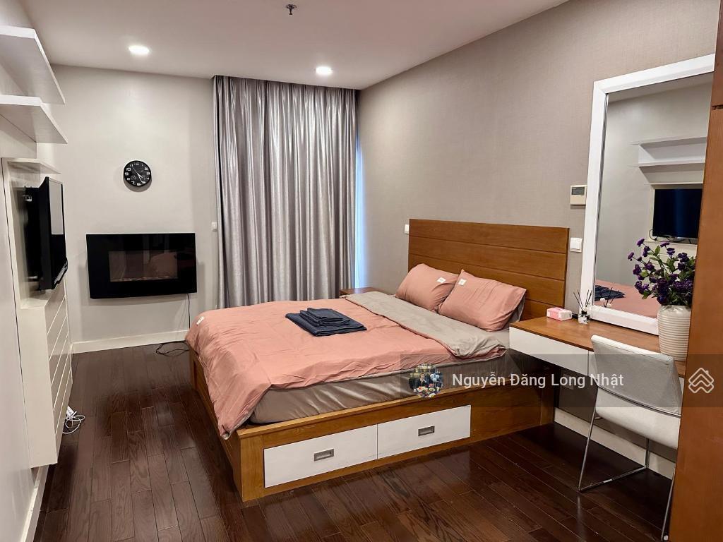 Hot! cho thuê căn góc view hồ đẹp ở lancaster núi trúc, 123m²  3pn full đồ giá tốt.  0367 867 ***