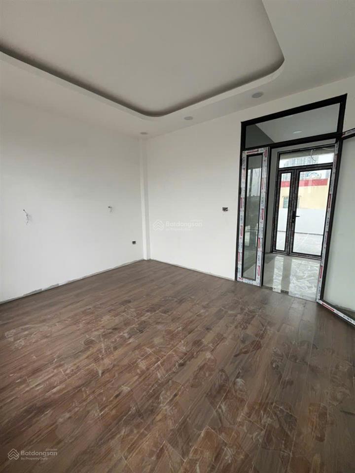 Bán gấp trước tết nhà tây mỗ 50m 5 tầng dân xây, thiết kế đẹp, oto đỗ cổng. giá 12.3 tỷ