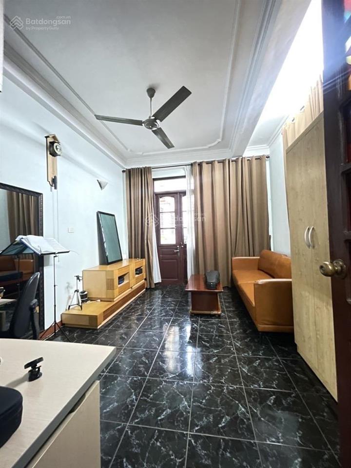 Siêu đẹpnhà tây mỗ 40m, view hồ mặt ngõ rộng, 3 oto tránh, xe đỗ cửa ngày đêm. giá 9.9 tỷ