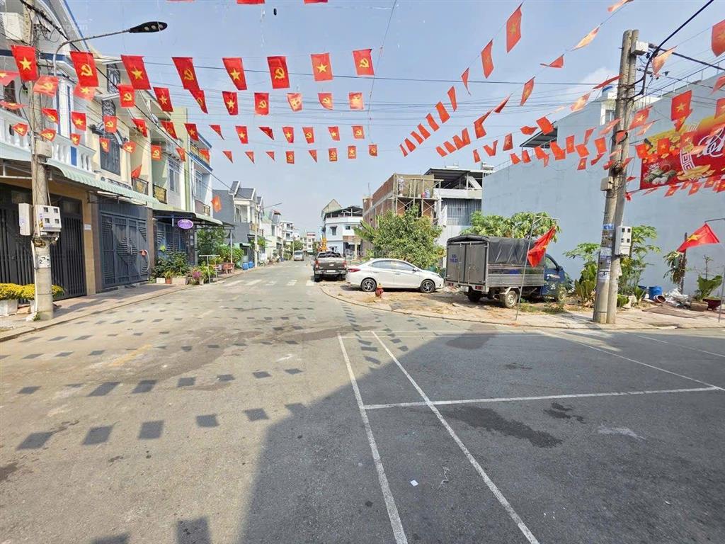 Đất góc 2 mặt tiền kdc lê phong tân bình phường tân bình tp dĩ an