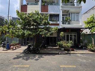 Nhà phố sổ hồng hoàn công kdc phú hồng thịnh phường bình an tp dĩ an