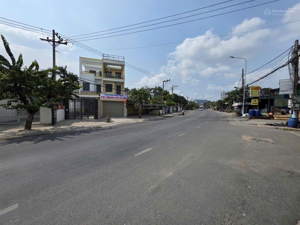Nhà mặt tiền kinh doanh đường dt 743c phường tân đông hiệp tp dĩ an