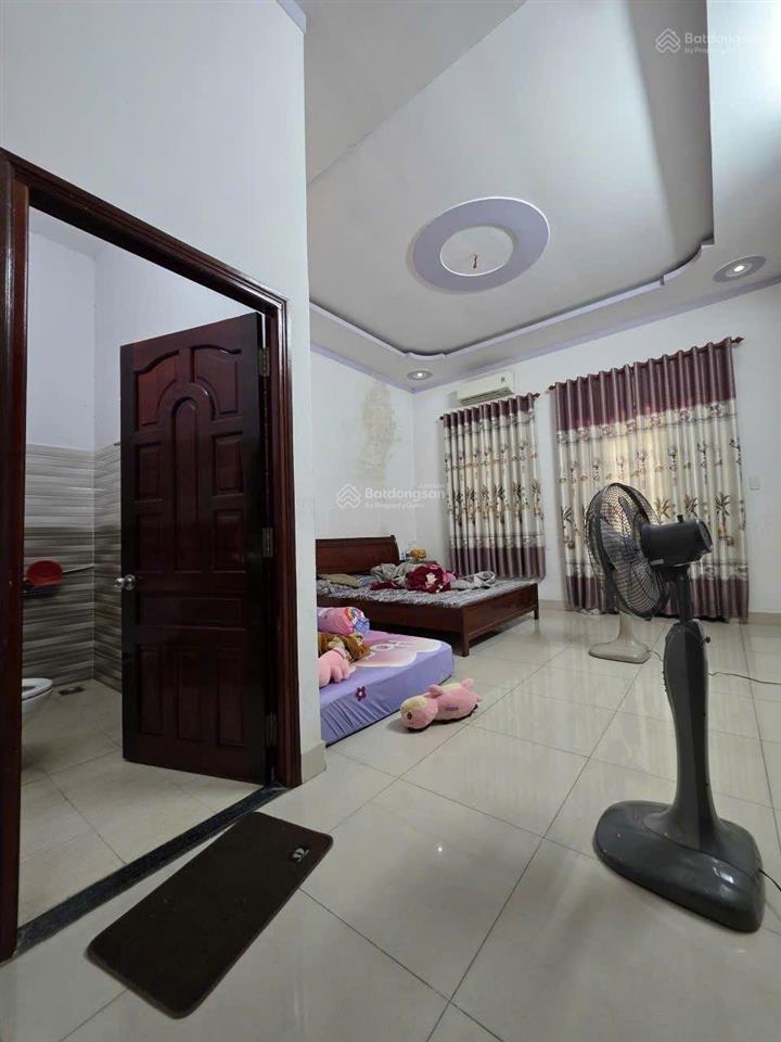 Nhà phố trung tâm hành chính dĩ an phường dĩ an tp dĩ an
