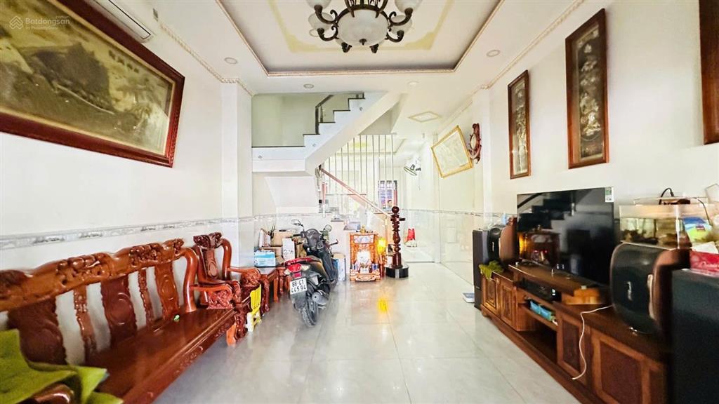Nhà mặt tiền kinh doanh gần trung tâm y tế dĩ an phường tân đông hiệp tp dĩ an