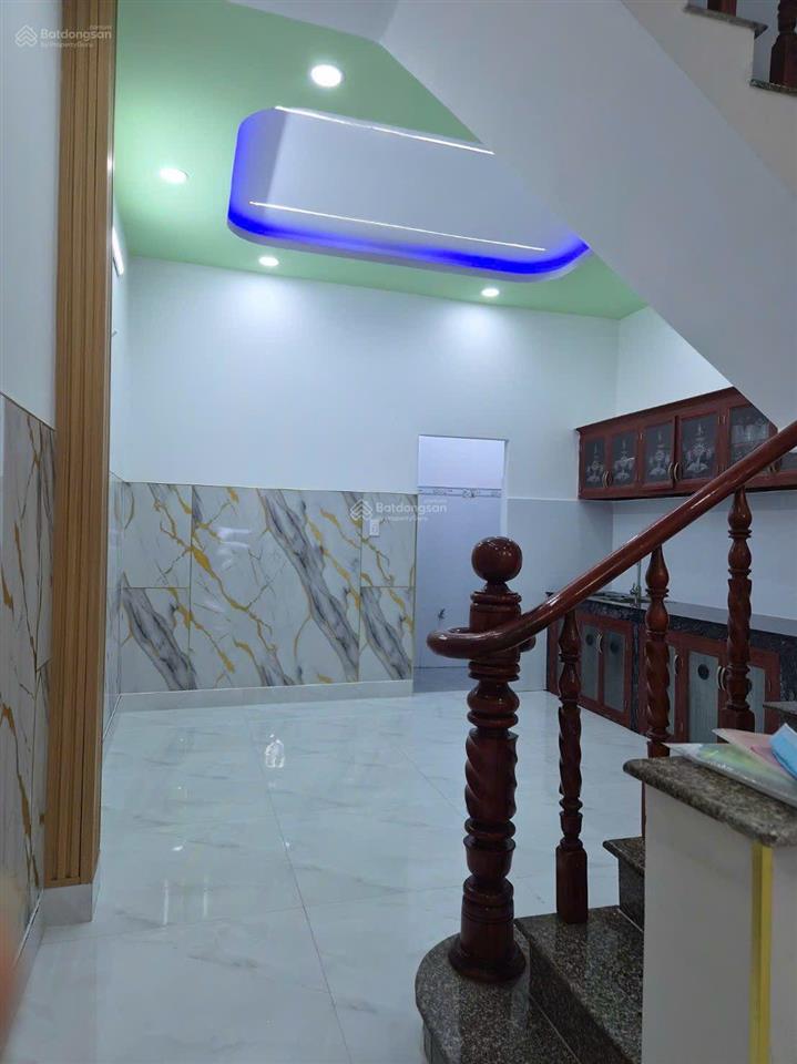 Nhà phố kdc hoàng hùng gần ngã tư chiêu liêu phường tân đông hiệp tp dĩ an