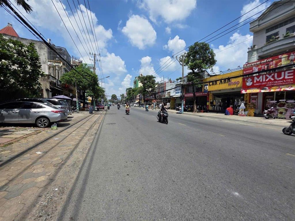 Nhà mặt tiền đường nguyễn trãi phường dĩ an tp dĩ an